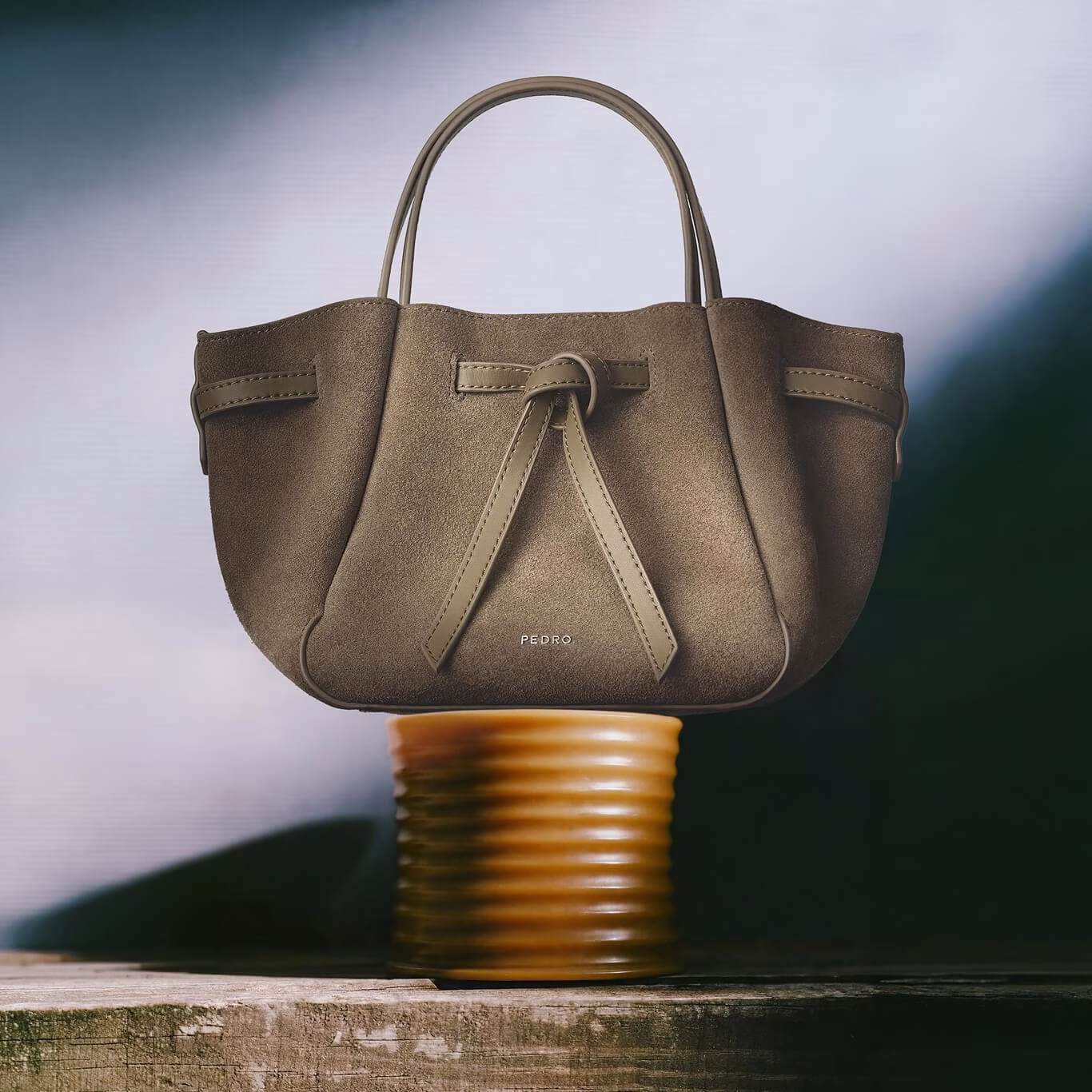 suede-material-story_02